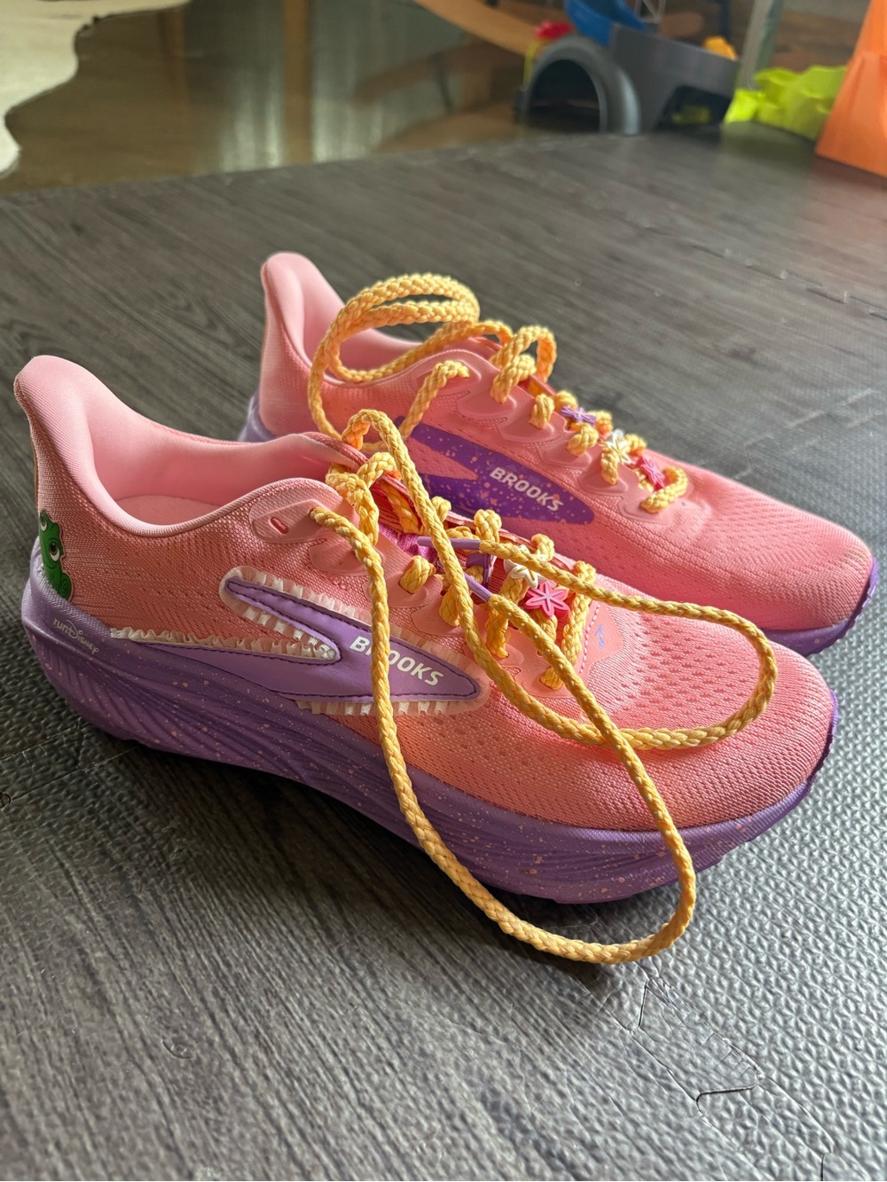 Brooks rapunzel run Disney  Pink & Purple Running Shoes